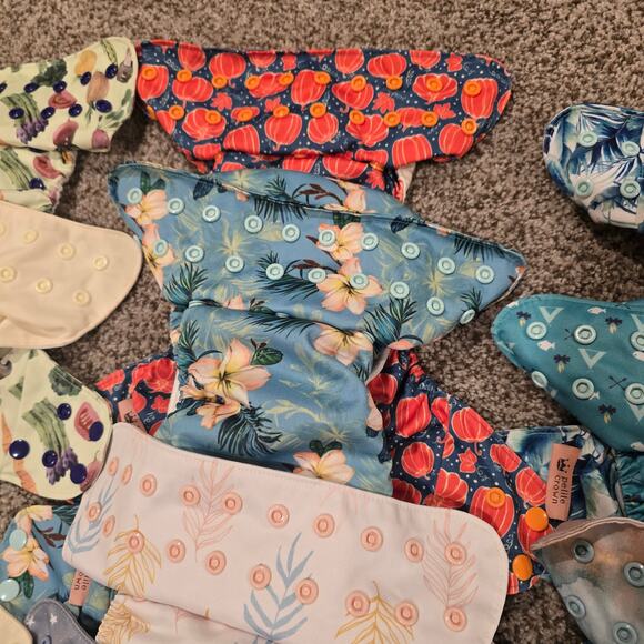 Bundle of 13 Petite Crown Reusable Cloth Diapers - Different Types - Picture 5 of 15